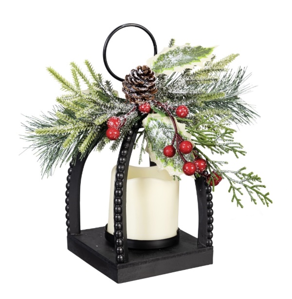 CHRISTMAS LANTERNS AND CANDLES