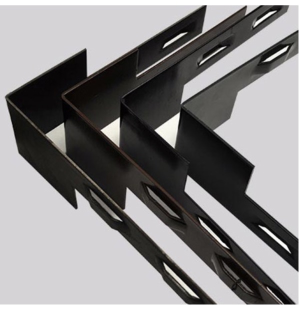 Steel Edging Corner Piece Black for 16'