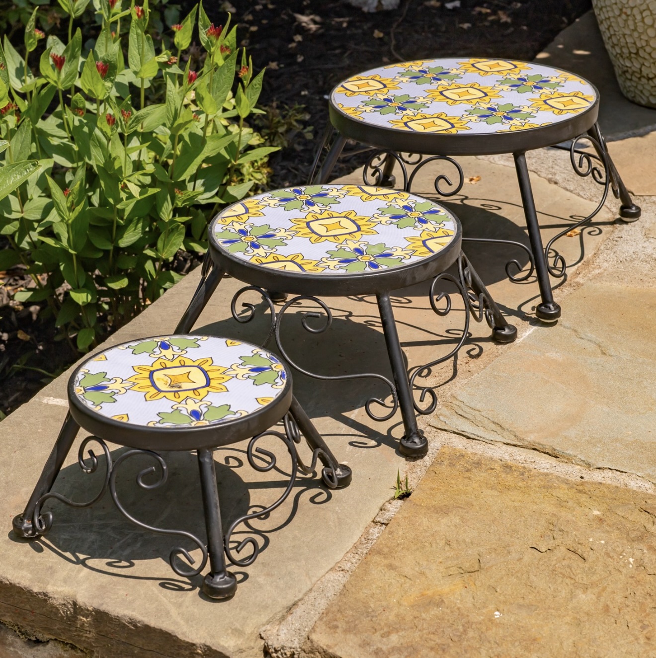 Mosaic Top Plant Riser Stand �Portugal� � Medium 10"