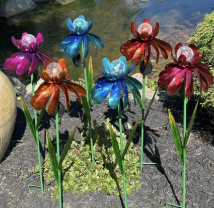 Solar Spinning Flower Stake 34" (Sold Separately)