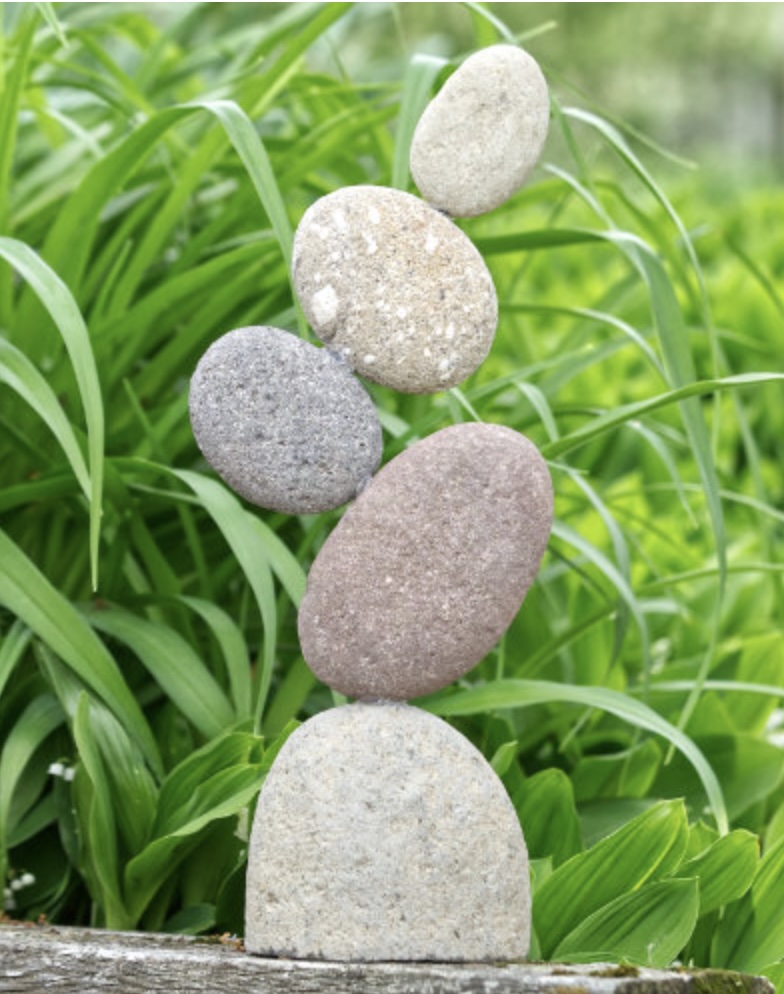 Flat 5-Stone Cairn 19"