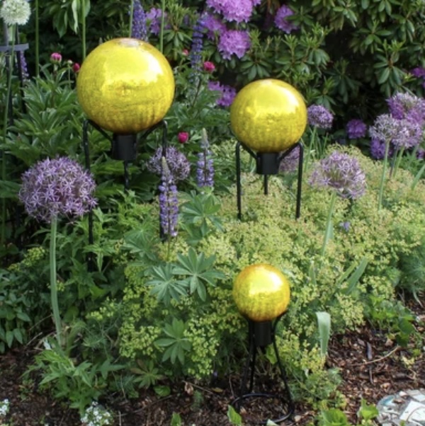 Lemon Drop Gazing Globe 10"