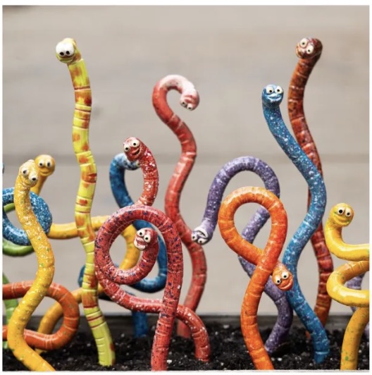 Wormyz Plant Pick (Sold Separately)