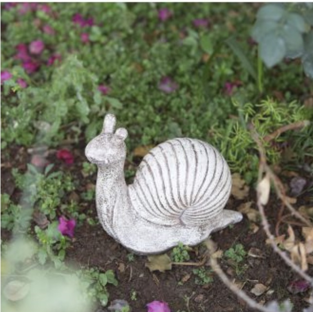 Small Garden Snail 12"L X 9"H