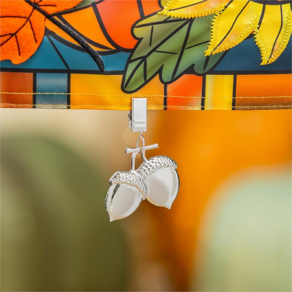 Metal Acorn Flag Weighted Clip