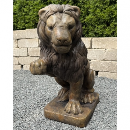 Lion (Right Paw Up)&nbsp;&nbsp;