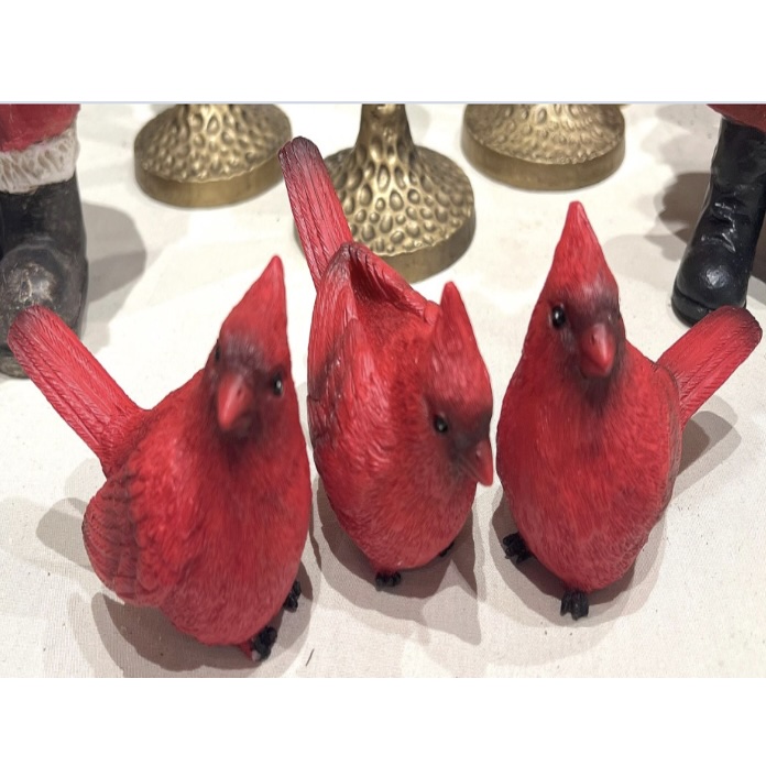 Cardinal Figurine 4"