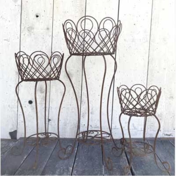 Loopy Iron Basket Planter with Shelf 39"