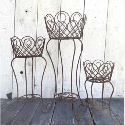 Loopy Iron Basket Planter with Shelf 39"