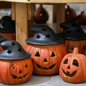 HALLOWEEN DECOR