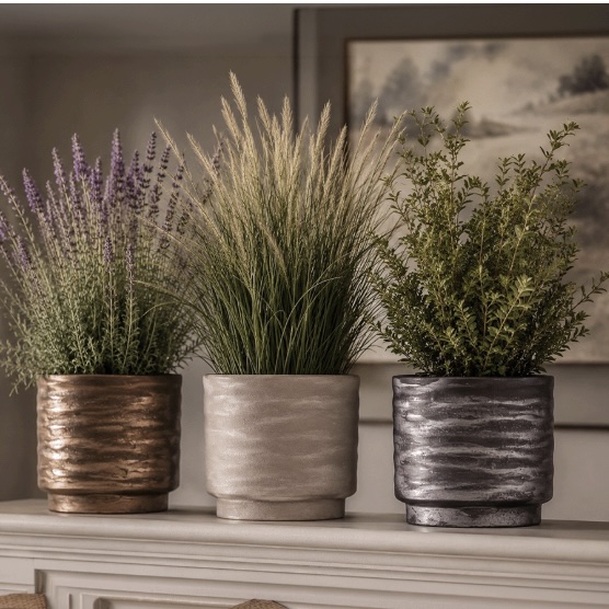 Vera Planter with Drain Hole & Liner 5.3"