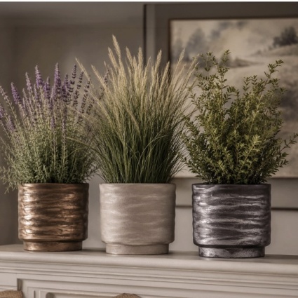 Vera Planter with Drain Hole & Liner 5.3"