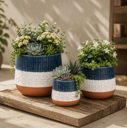 Blue Pepper over White Ivory Pot 10.6"