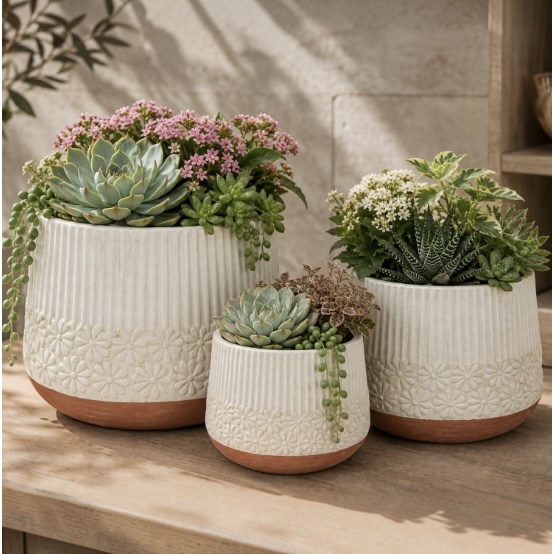 White Pepper over White Ivory Pot 14.6"