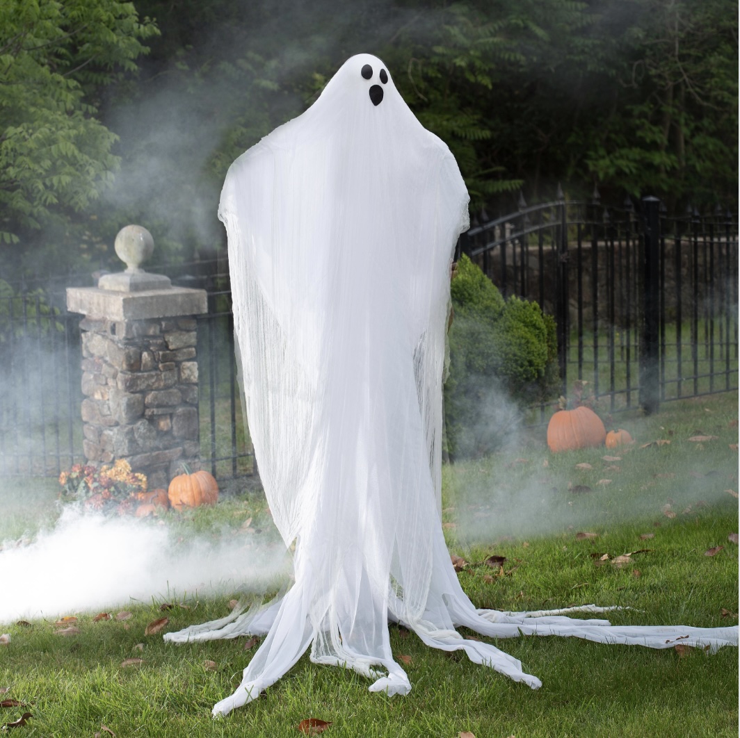 Lighted Flying Fabric Garden 8' Ghost Stake