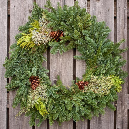 Mixed 30" Pine Wreath with Pine Cones