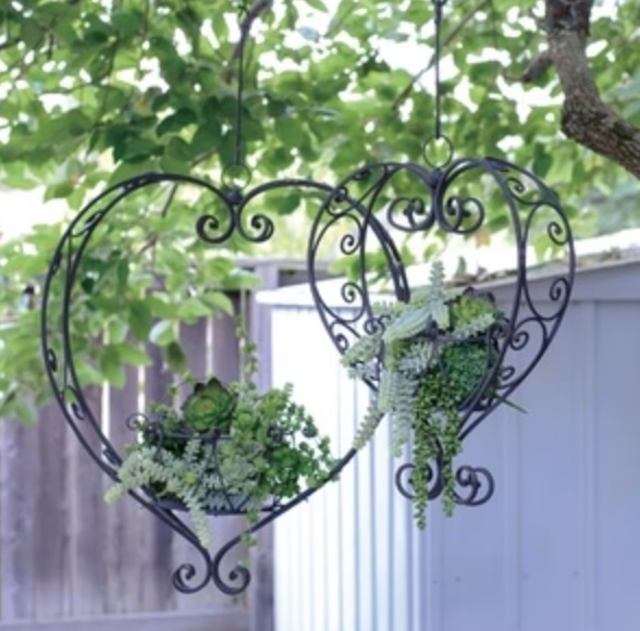 Large Metal Heart Planter