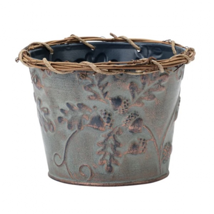 Embossed Leaf & Acorn Pot Cover 5"