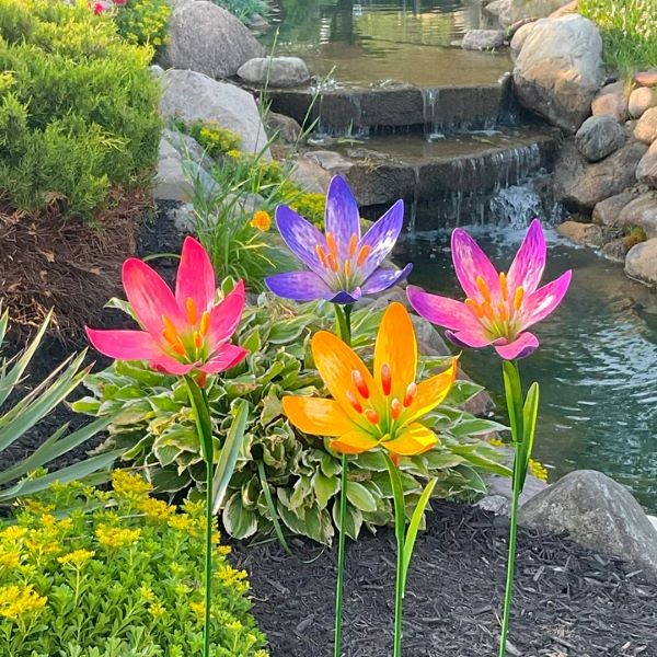 DECORATIVE GARDEN STAKES