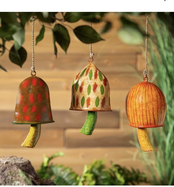 DECORATIVE HANGING ITEMS
