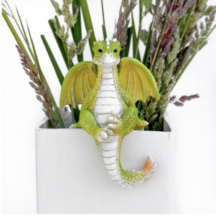 Sitting Dragon Pot Hugger