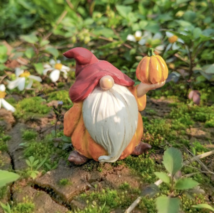 Fairy Gnome holding a Pumpkin 2.5"