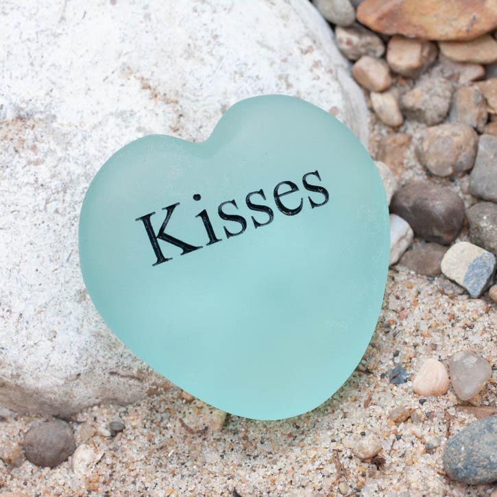 SEA GLASS HEART, 2" KISSES