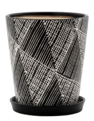 Diagonal Black Plaid Pot with Saucer 6.5"