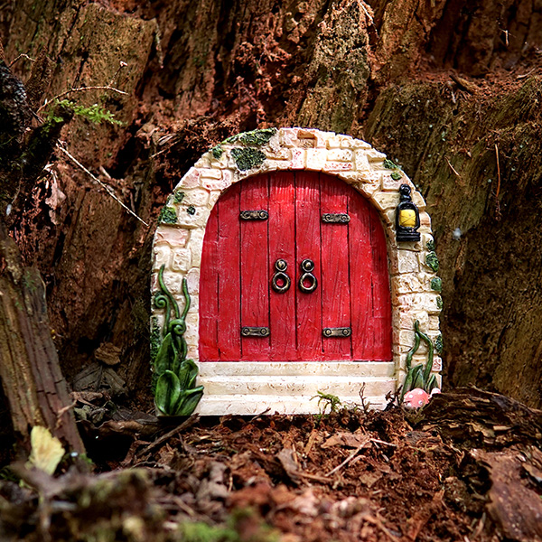 COBBLESTONE RED FAIRY DOOR