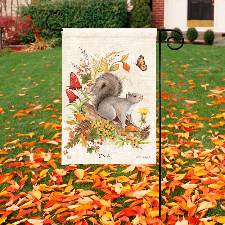 FLAG, FALL SQUIRREL