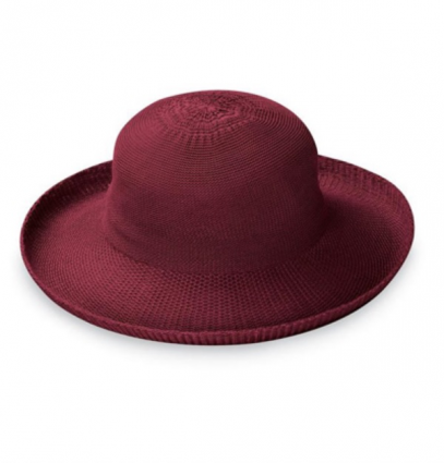 Wallaroo Women's Victoria Hat in Cranberry