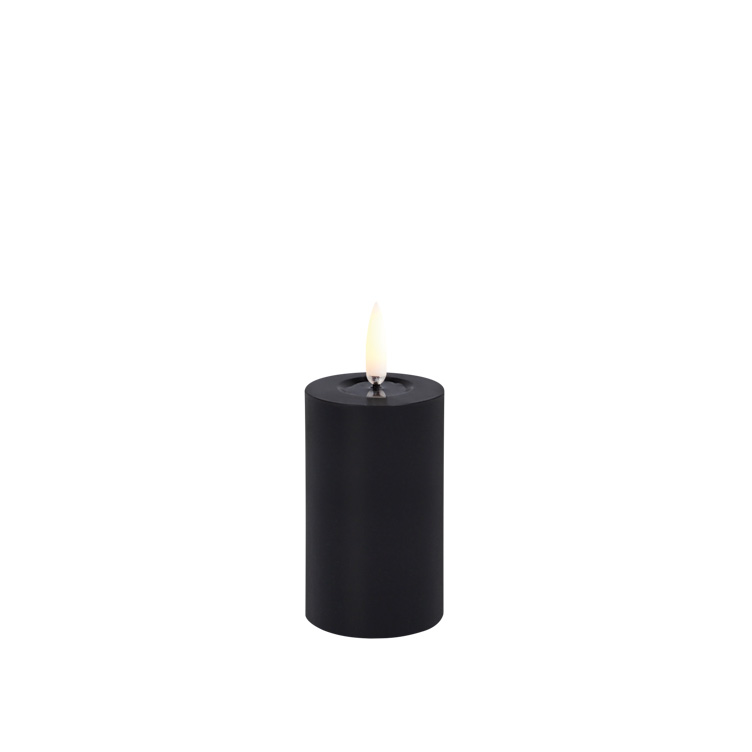 Uyuni LED Melted Pillar Candle � Black