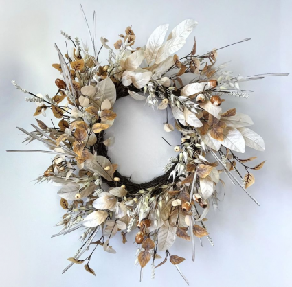 Cream Bay Leaf Pod Wreath 28"