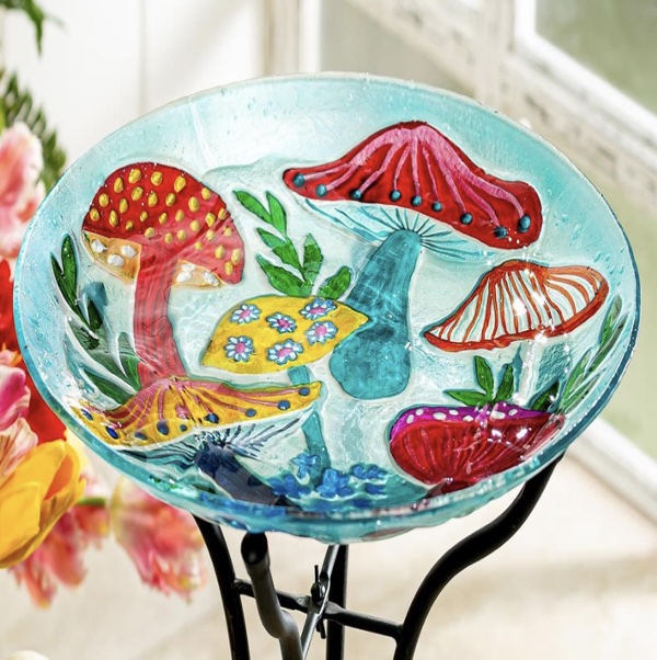 Garden of Wonder Glass Mushroom Birdbath 18"