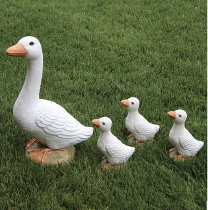Mama & Her Babies Geese Set